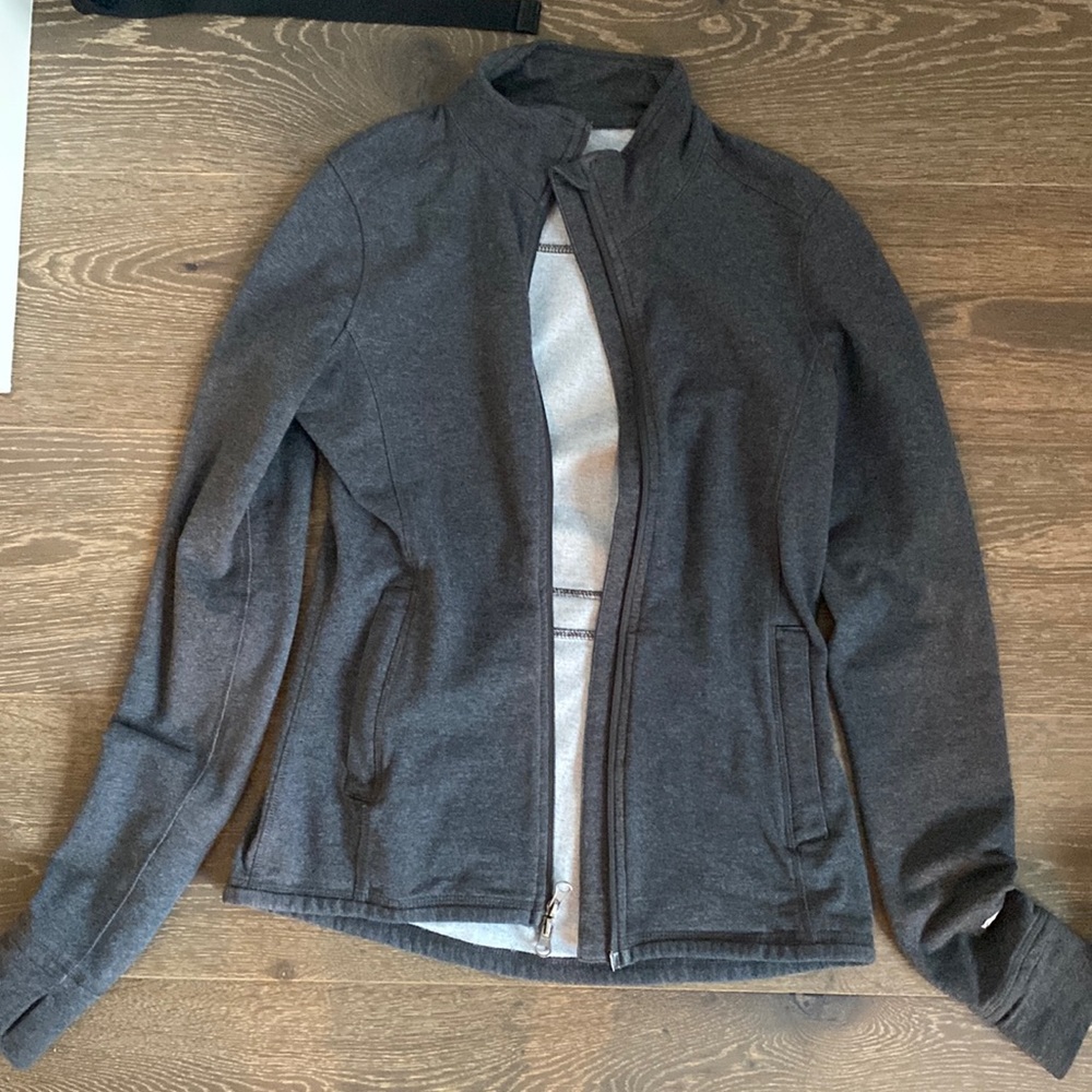 Roots zip up jacket